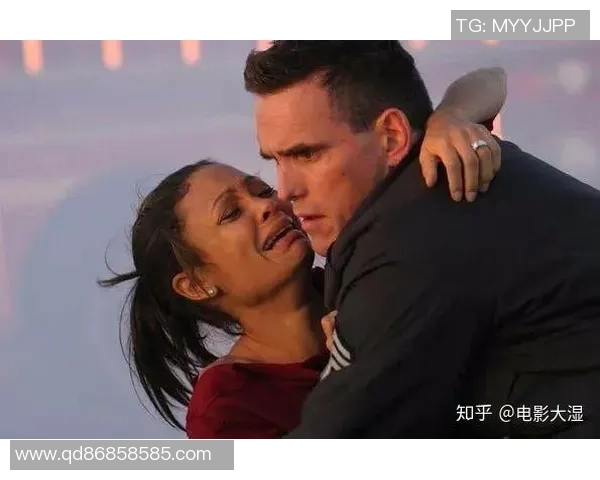 白人足球明星与黑人妻子的爱情故事揭示种族与文化的交融与挑战