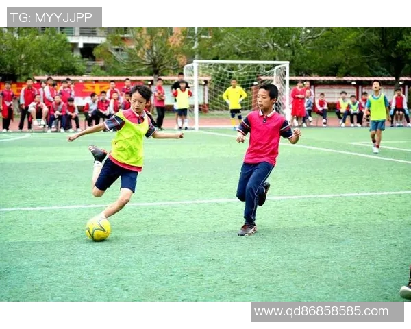 田亮足球明星身份揭秘他与足球的故事与成就分析 田亮足球明星身份揭秘他与足球的故事与成就分析